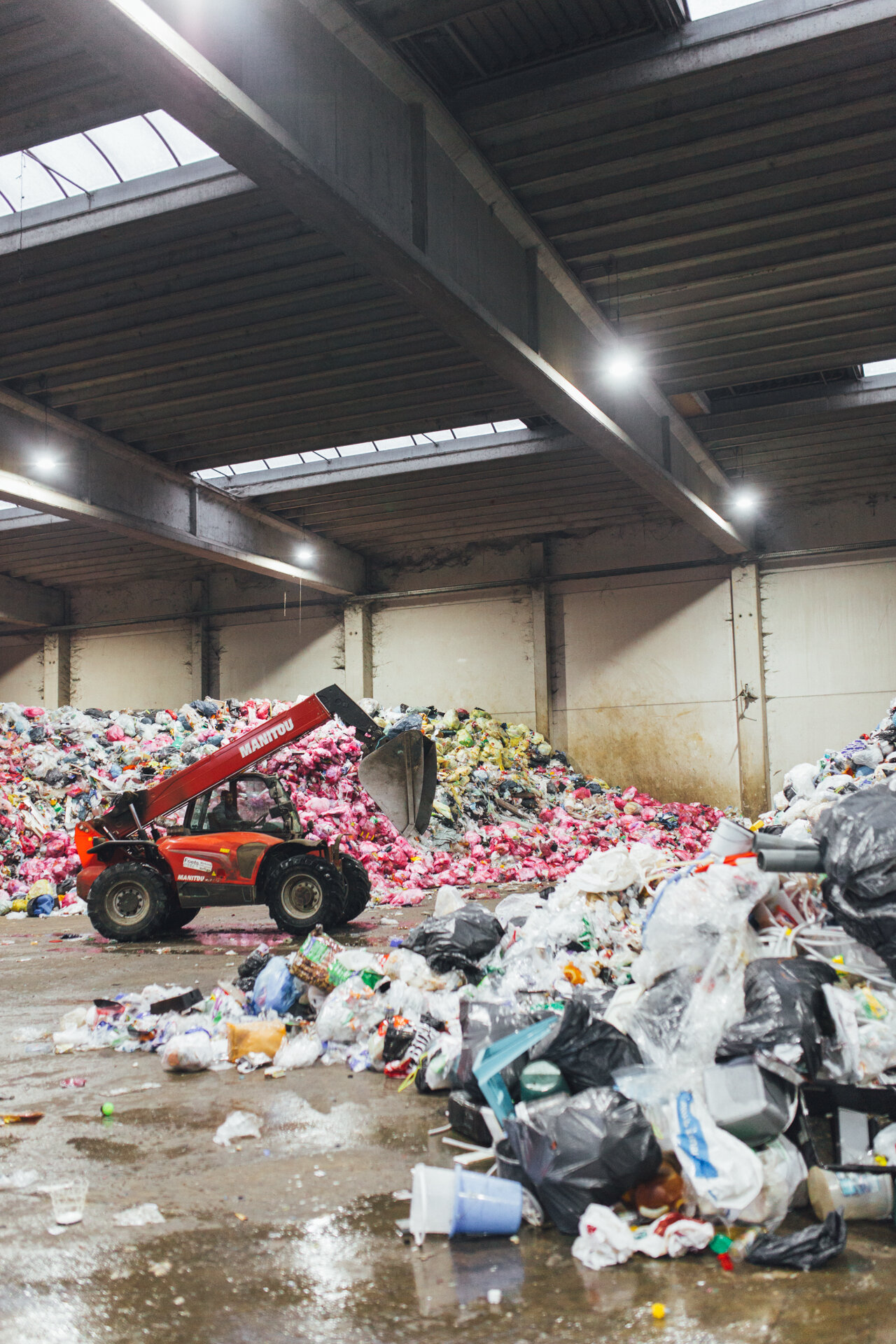 Om de plastics teller écht op nul te zetten, is er meer nodig. Duizenden bedrijven die overschakelen naar duurzame grondstoffen. Doe je mee?